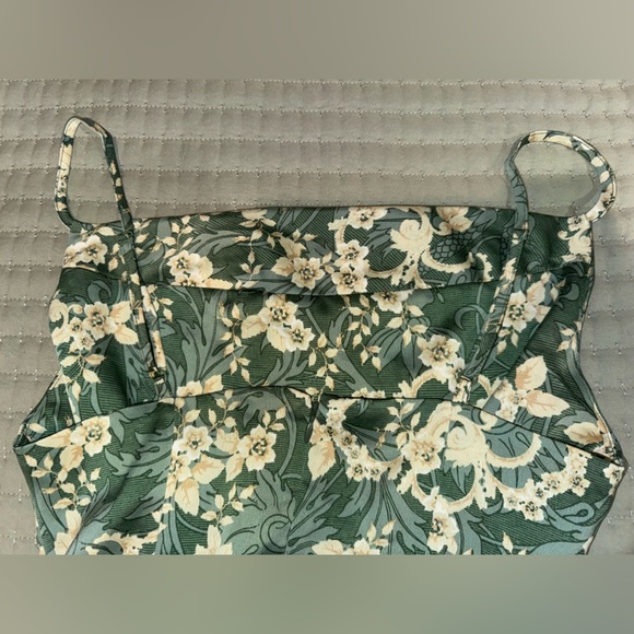 Urban Outfitters Floral Green Slip cowl neck Dress. EUC Size Small - Picture 7 of 14